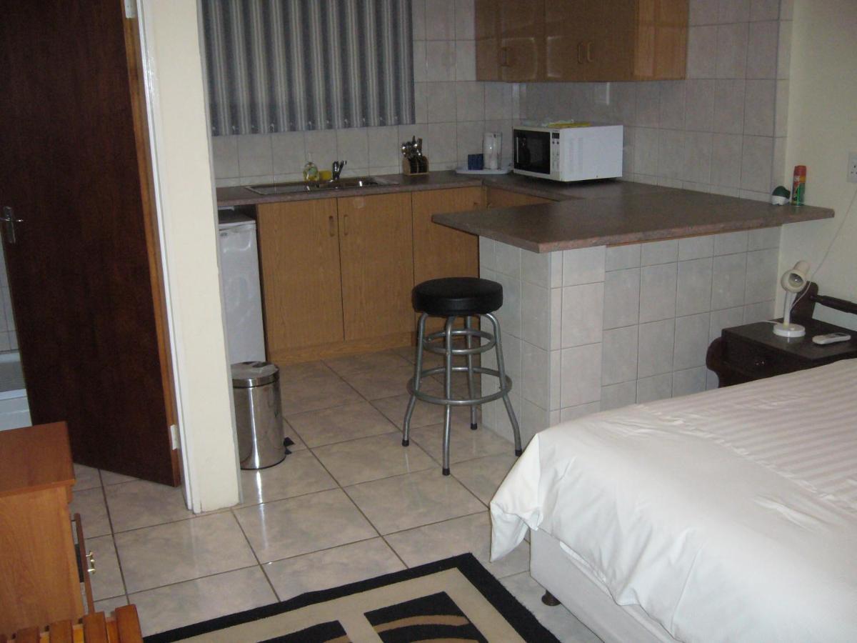 Affinity Guesthouse Апингтон Экстерьер фото
